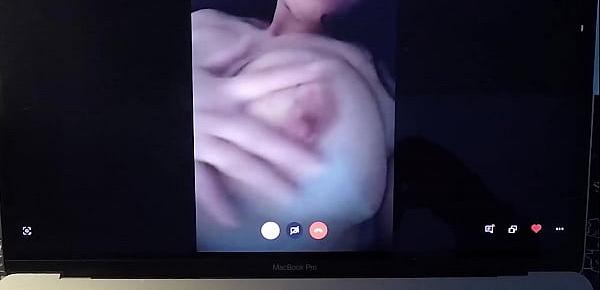  Actriz porno milf española se folla a un fan por webcam (VOL I). Esta madurita sabe sacar bien la leche a distancia.